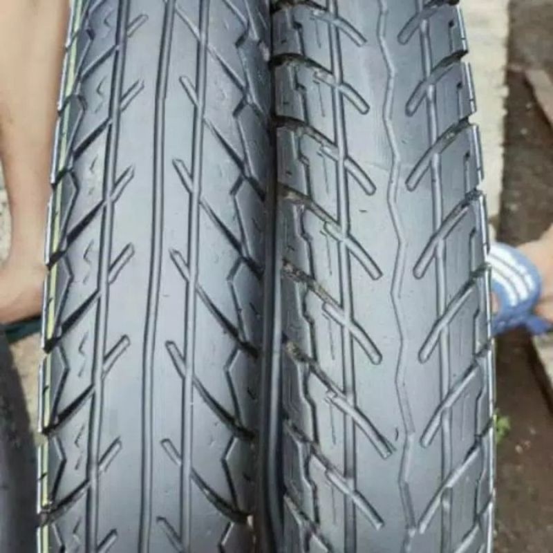 BAN MOTOR SEPASANG, SUNTIKAN/BATIKAN, RING 17, BERKUALITAS