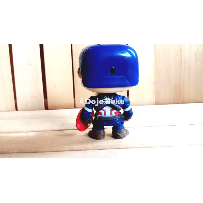 Figure Chibi Captain America Badan Karet Kepala PVC