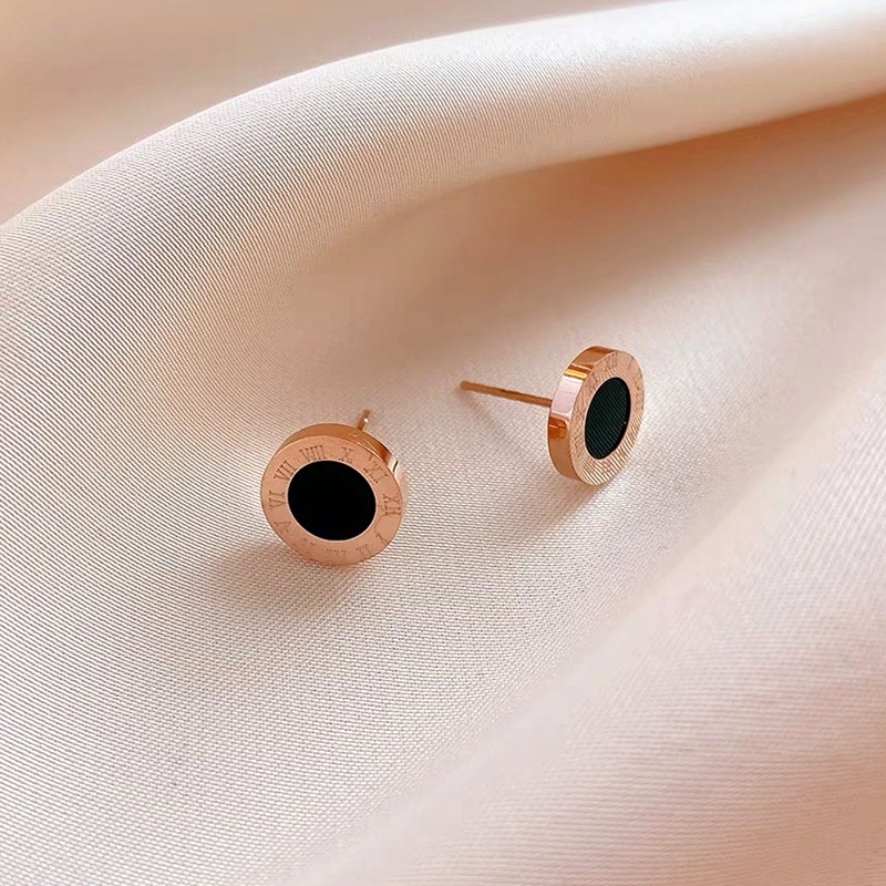 Anting Titanium tindik telinga angka romawi hitam anti karat dan anti luntur asli aksesoris wanita korea