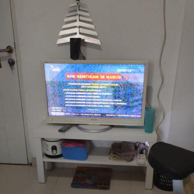 Lack Meja Tv Putih / Hitam