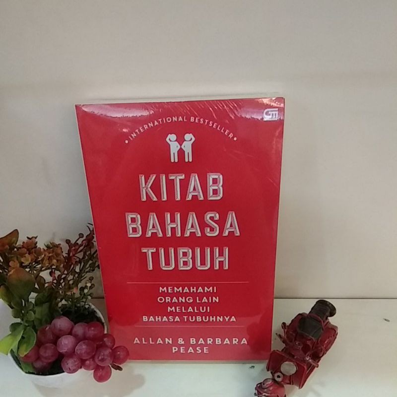 Kitab Bahasa Tubuh: Memahami Orang Lain Melalui Bahasa Tubuhnya
