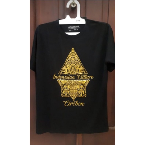 kaos pendek kaos indonesia culture cirebon kaos gambar gunung pewayangan