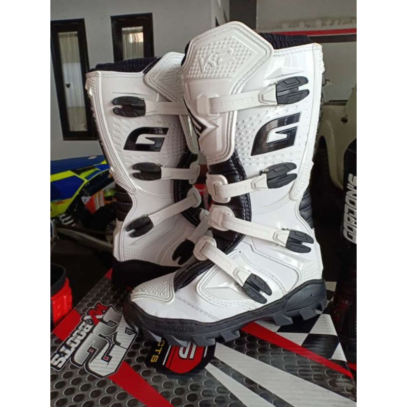 Gordon k2 sepatu trail adventure sepatu gordon k2