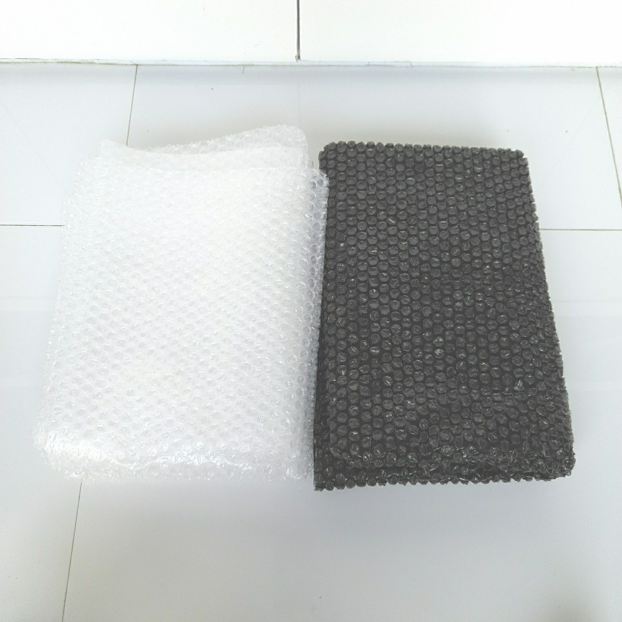 

Bubble Wrap Ecer 100x125cm Hitam atau Putih (Diberikan Utuh - Bukan Tambahan Packing) - 1 Meter