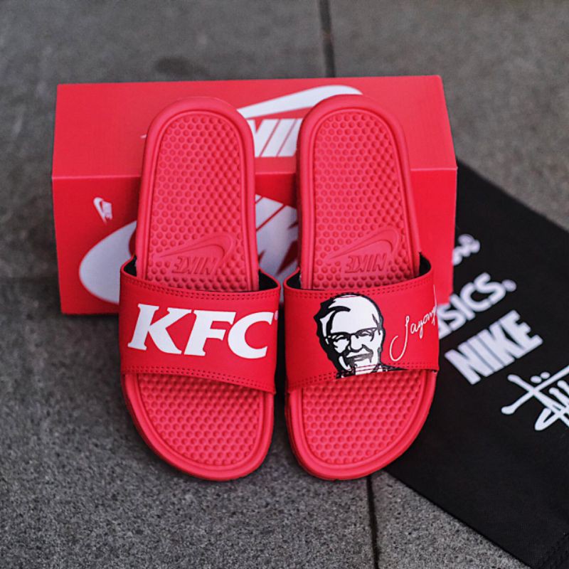 Sandal Nike Benassi KFC Red