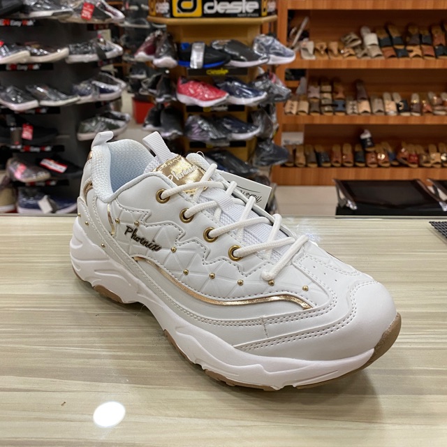 Phoenix Britney White