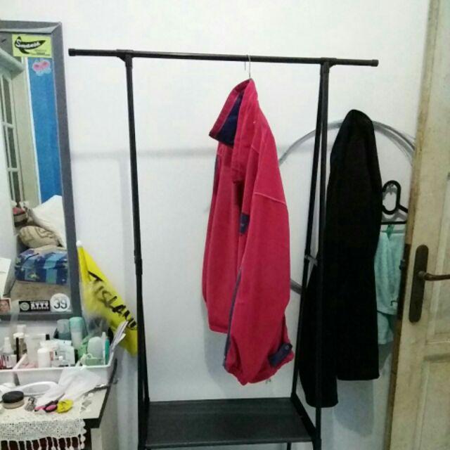 Radysa Triangle Stand Hanger / Tempat Gantungan Baju Minimalis