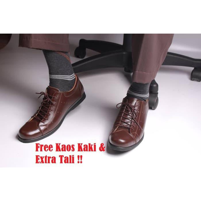 SEPATU CASUAL PRIA MERK BOSTON (MODEL ADIDAS, NIKE, KICKERS, CONVERSE)