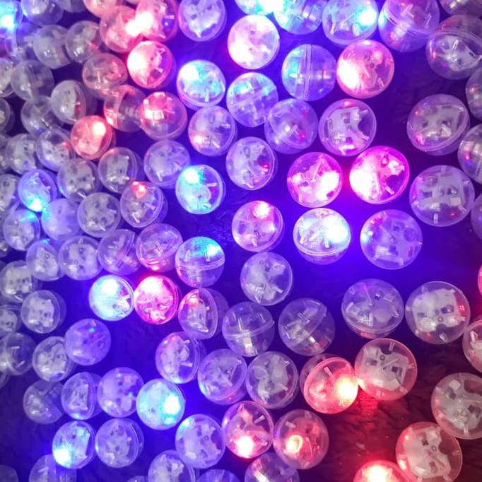 KREDIT MAINAN ANAK】 LAMPU LED BOLA BONEKA EMOJI PER GOYANG EKONOMIS