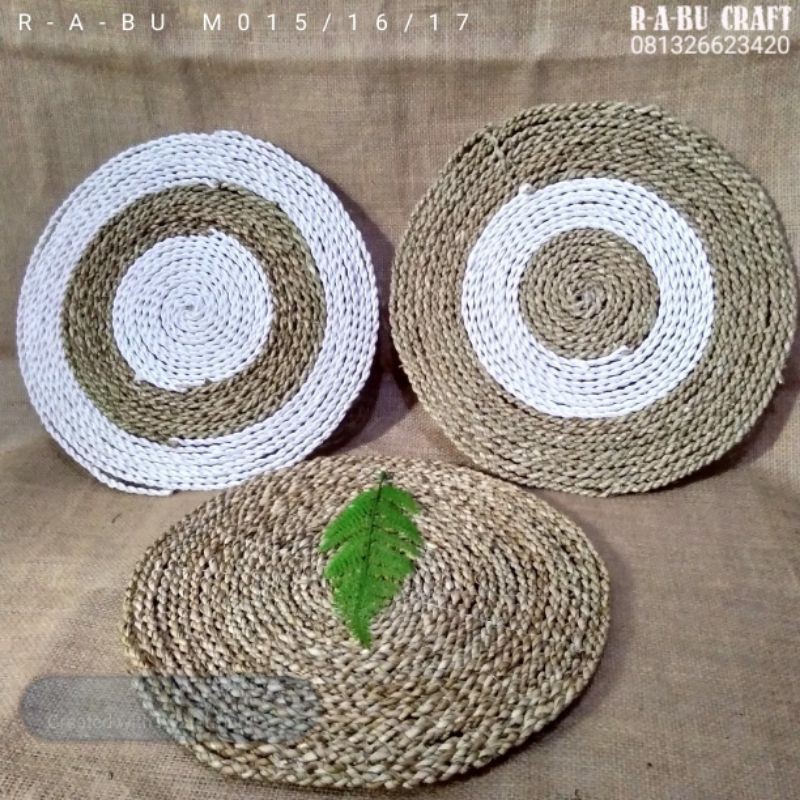 

Promo Sea Gress Alas Warna 35cm|Alas Piring|Dekorasi Ruangan|Properti Foto|Karpet Bulat|Permadani|Tatakan| Home Decor | Hiasan Meja | Seagress | Mendong | Anyaman Mendong | kerajinan Tangan
