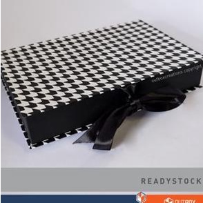 

Sale!!! Gift Box, Box Kado, Kotak Kado, Hampers, Kotak Hadiah - Paling Diminati