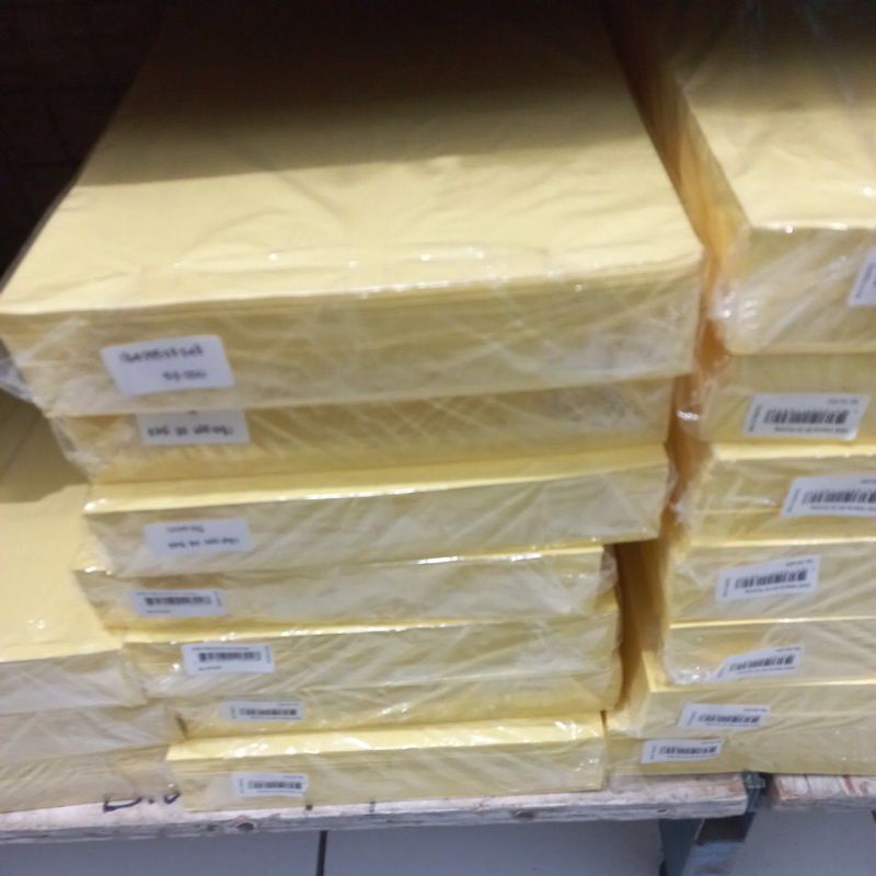 

Kertas HVS kuning