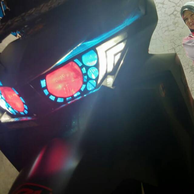 Modif scotlet lampu mika vario 125/150 led motif projie
