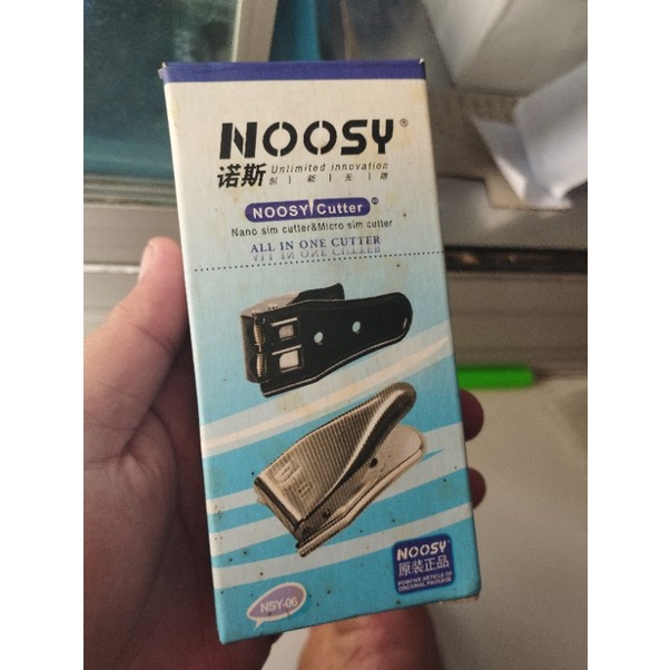 ALAT POTONG KARTU PERDANA BEKAS LAYAK PAKAI