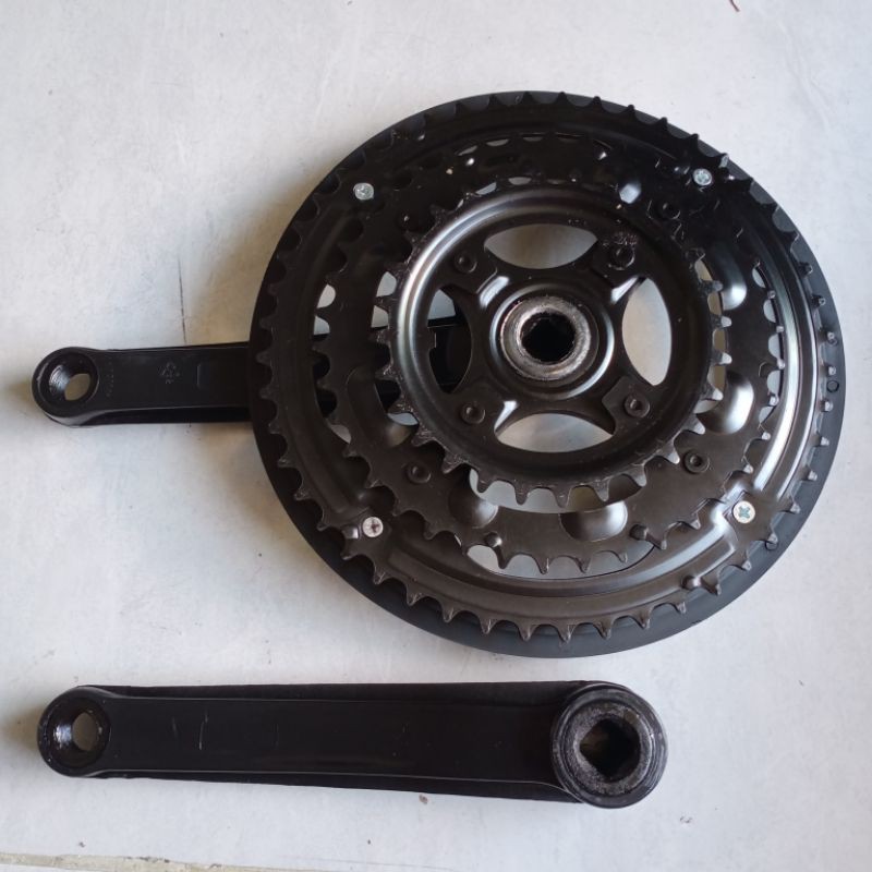 Crank triple / piringan sepeda 3 speed merk eterna 48T