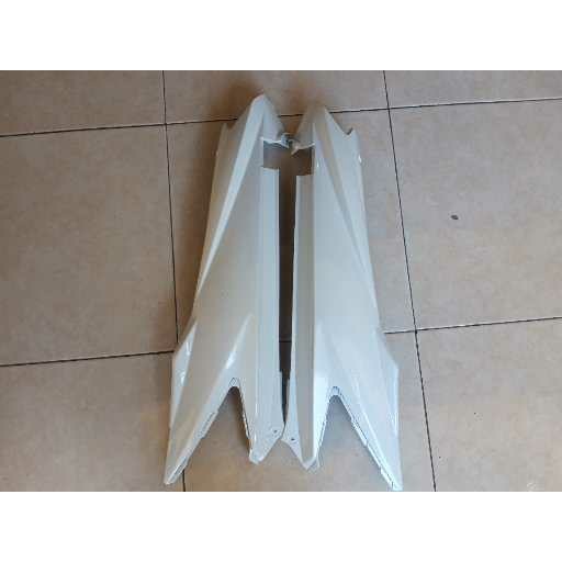 Cover Body Samping Suzuki Nex karbu warna Putih Sepasang  EKA  MOTOR bisa bayar cod lo kak