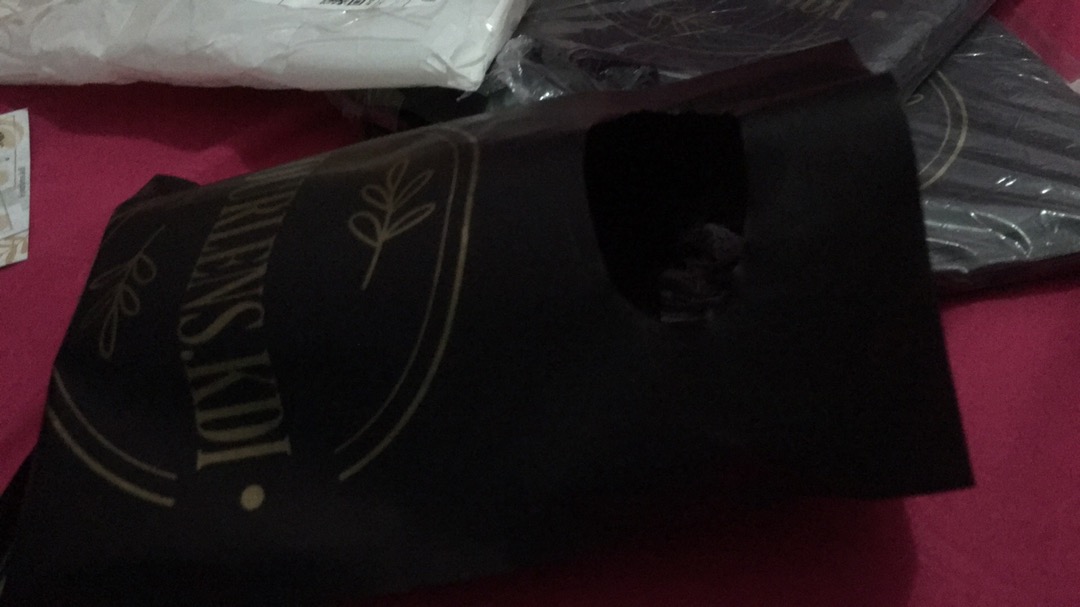 Plastik Ukuran 15x22 Model Plong Ber Sablon Emas/gold Custom Olshop Murah Dan Berkualitas