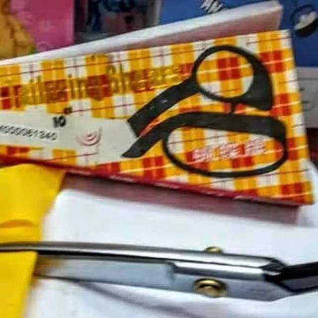 

Gunting Bahan Kain 10" BUTTERFLY