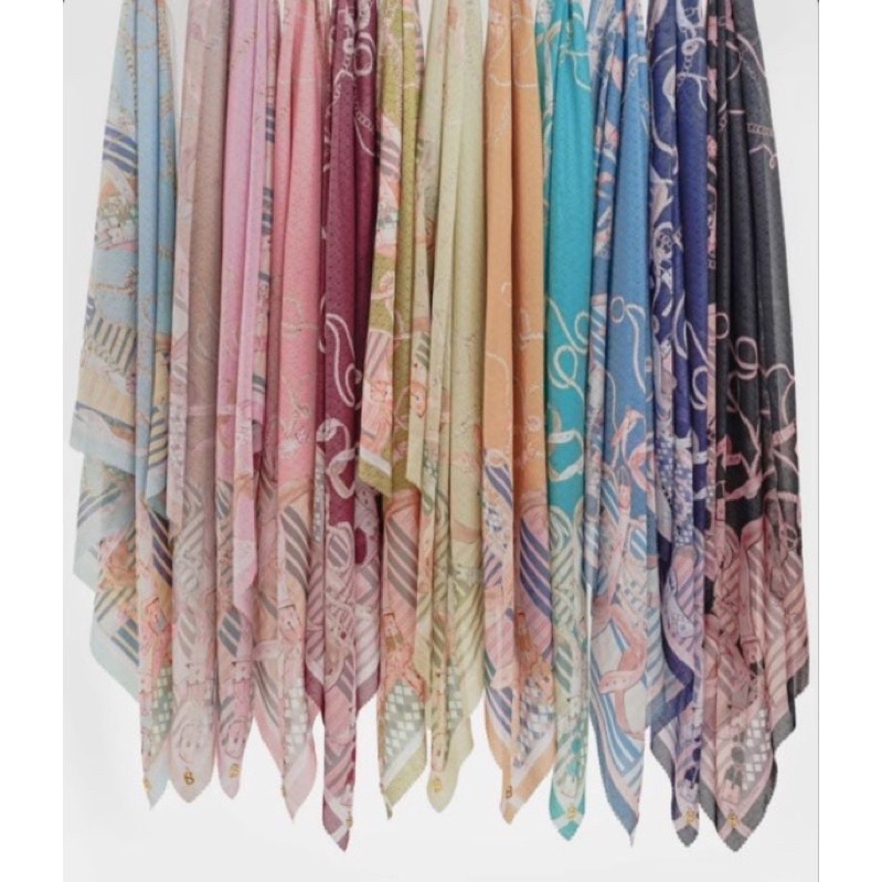 THE CHAIN 2 La Bella Series Buttonscarves