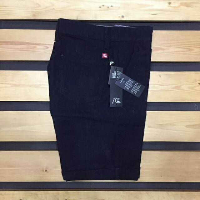 CELANA PENDEK QUIKSILVER TERBARU