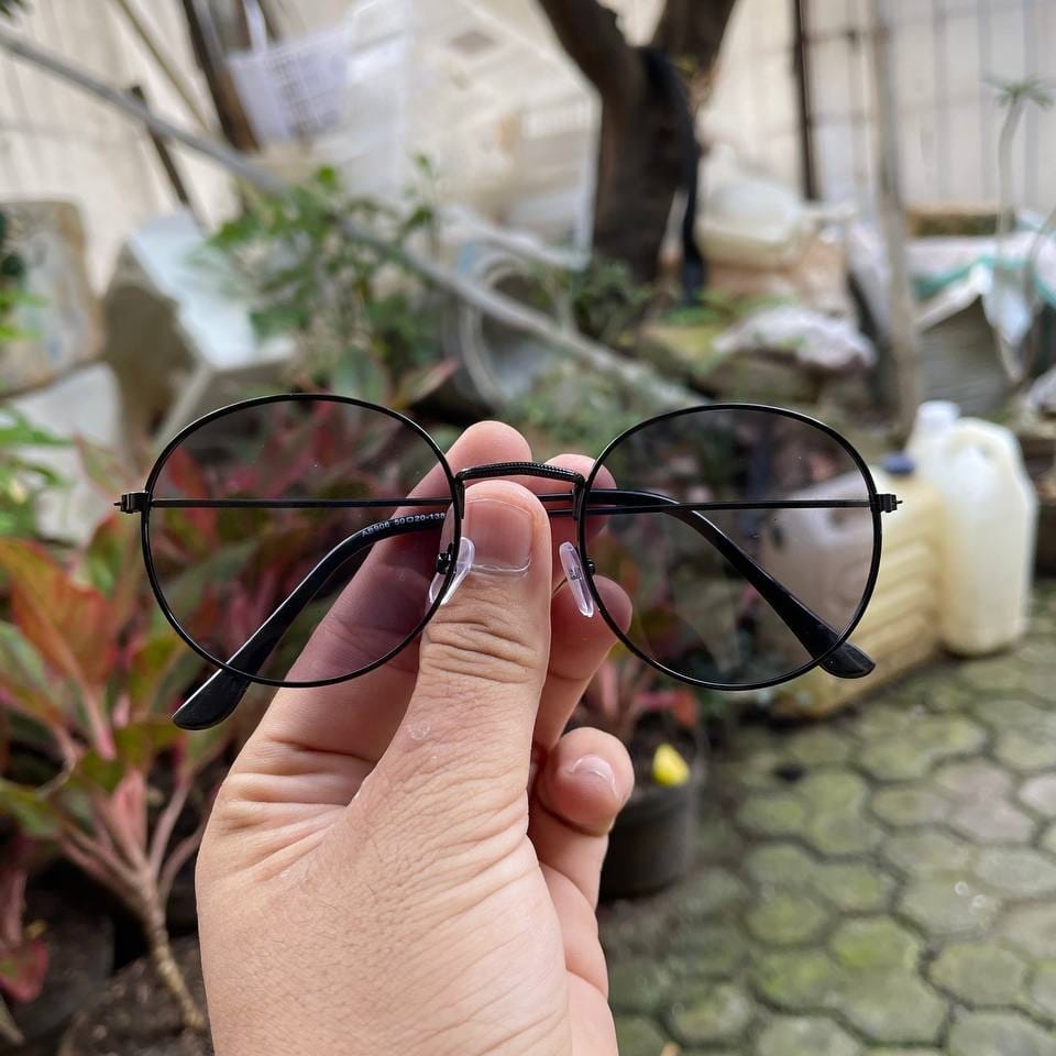 Kacamata Photocromic Berubah Warna Pria Wanita Free Box dan Lap