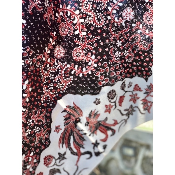 Batik Tulis Lasem Bledhak Merah Hitam Putih