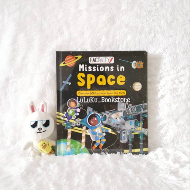 Buku Edukasi Anak Luar Angkasa - Factivity Missions in Space - Discover 60 flaps and learn the Facts