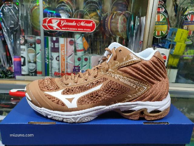 mizuno wave ascend 5 gold