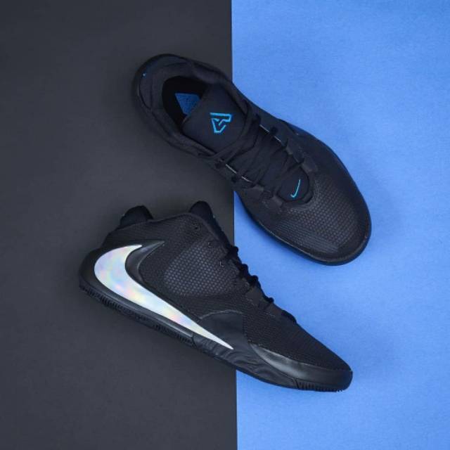 Nike freak 1 black hologram