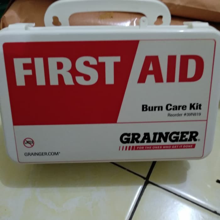 first aid burn care kit grainger penangganan luka bakar