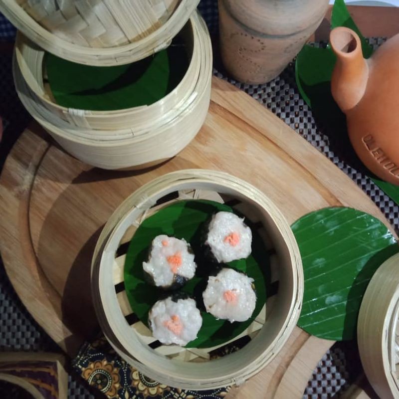 

Siomay Nori / Rumput laut Rp.2350 / Pcs