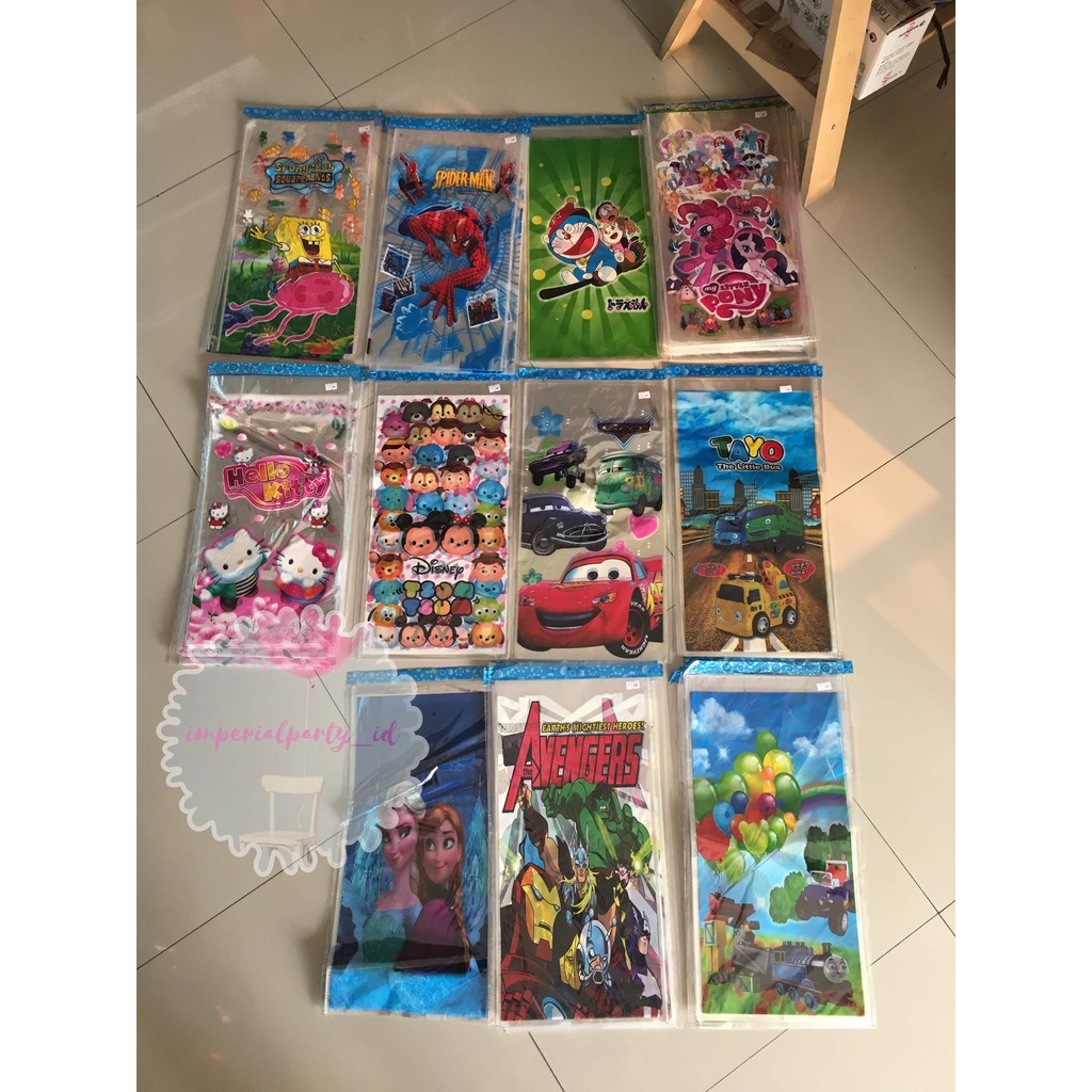 

Plastik Bingkisan Kecil Motif Karakter