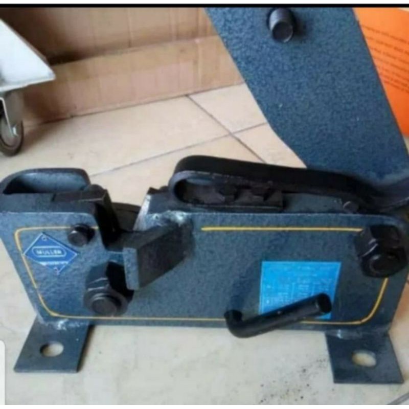 Alat potong plat beton Muller Manual Bar Cutter 60N - 22 Mm