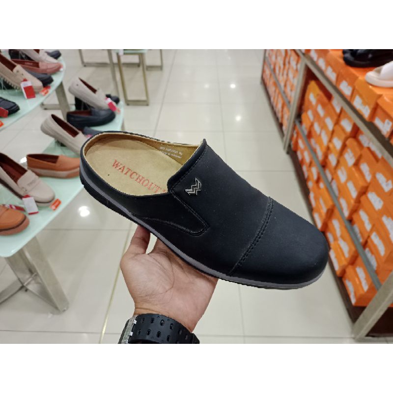 Sepatu sandal Bustong watchout WY400220321