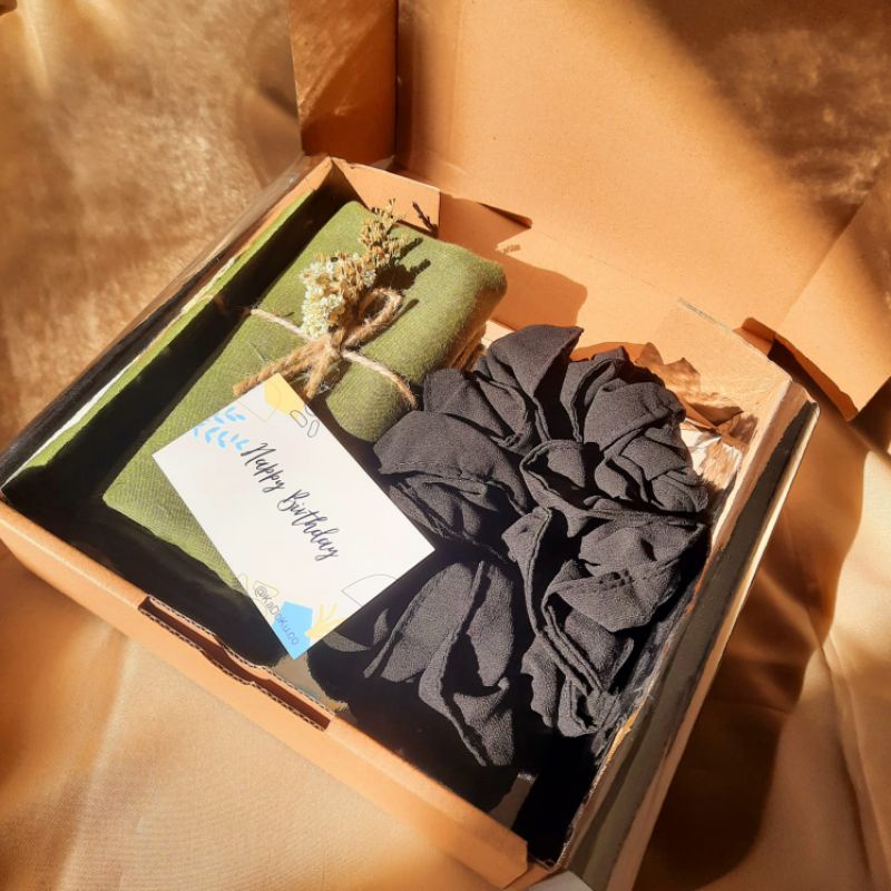 

hampers jilbab/hampers ramadhan/gift box