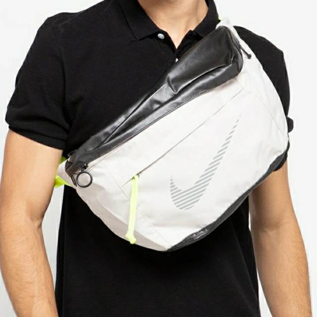 Tas Selempang Nike Original Pria Tech Hip Pack Waistbag