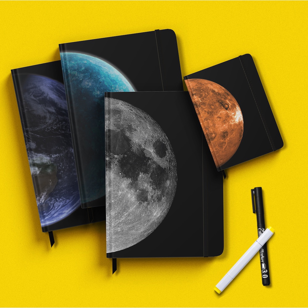 

Notebook Custom Tema Planet Galaxy Bumi Bulan Keren Ukuran A5 dan A6 Notebook Buku Tulis Catatan Custom Hardcover Murah