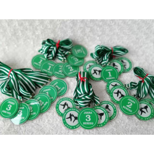 Medali Akrilik Medali Resin Mendali Akrilik Mendali Resin