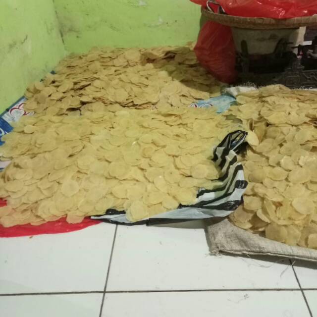 

Emping melinjo mentah