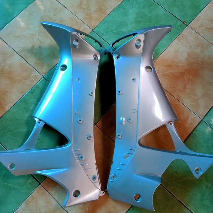 Sayap dalam Supra X 125 lama silver