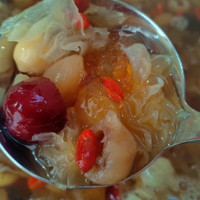 

TRADISIONALMINUMAN- COMFORT HERBAL DESSERT BUAT PANAS DALAM MENGHALUSKAN KULIT DAN ENAK -MINUMAN-