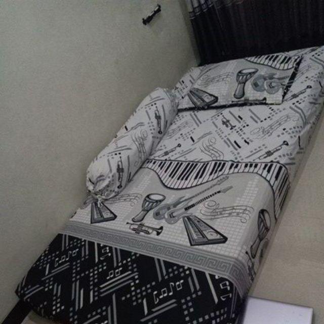 Sprei Motif Piano Motif Musik Katun Lokal Uk King Queen & Single