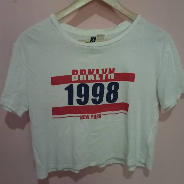 crop top kaos brklyn HNM