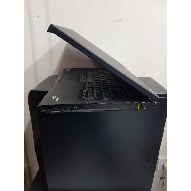 Laptop thinkpad T410 core i3