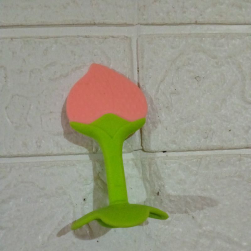 LYSASHOP - GIGITAN BAYI MAINAN TEETHER BENTUK JERAPAH BUAH - BUAHAN dan SIKAT GIGI PISANG-Peach
