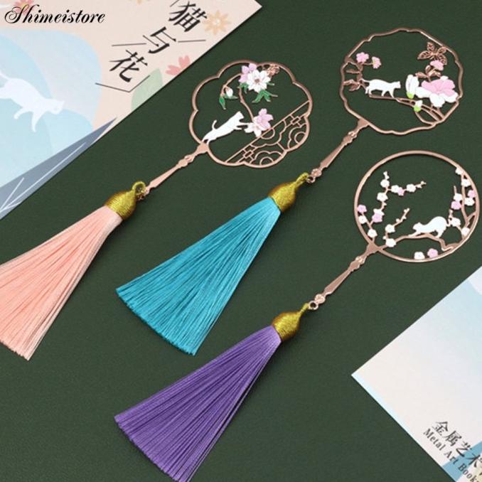 

Alat Tulis Sekolah Bahan Logam Motif Kucing Dan Bunga