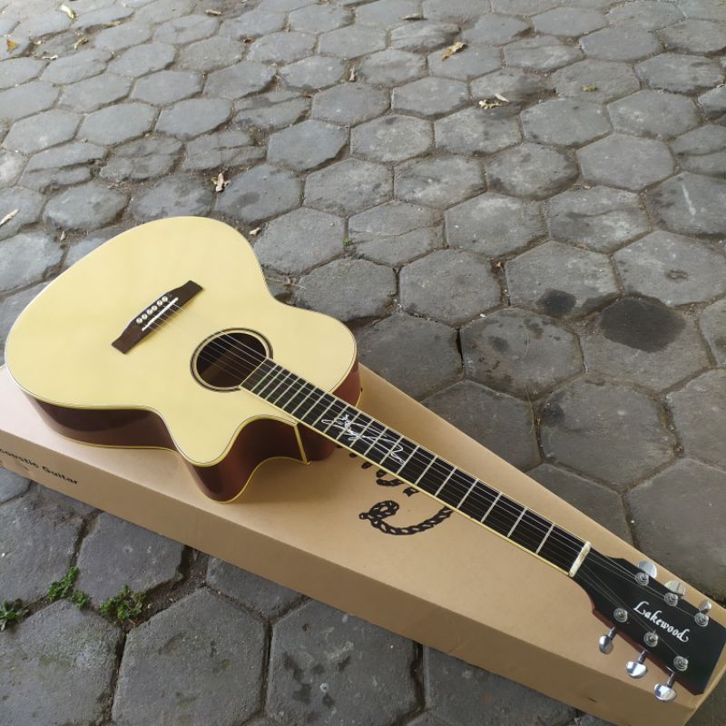 Gitar Elektrik Akustik Lakewood