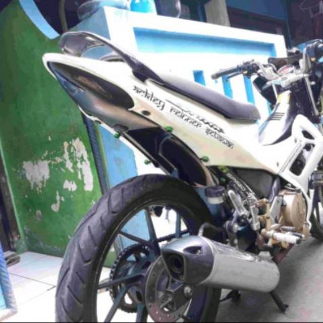 Undertail selancar satria fu tahun 2008 sampai 2014
