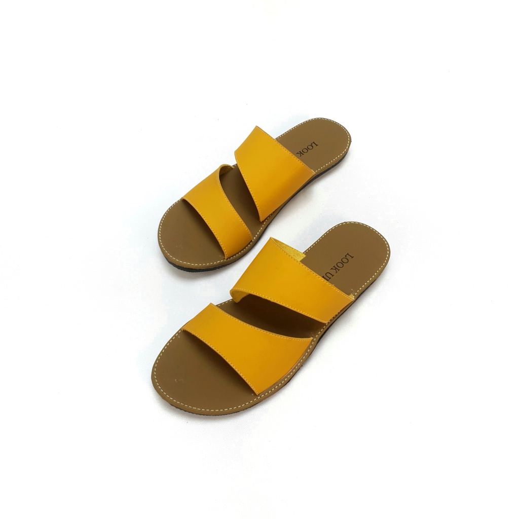 Sandal Kulit Wanita Sandal Slide Wanita Sol Karet Anti Licin Look Up Sandal Kekinian Termurah Lookup - LENKA