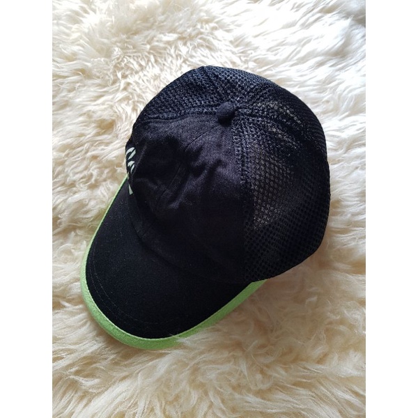 PRELOVED Topi Anak merk LC Waikiki hitam